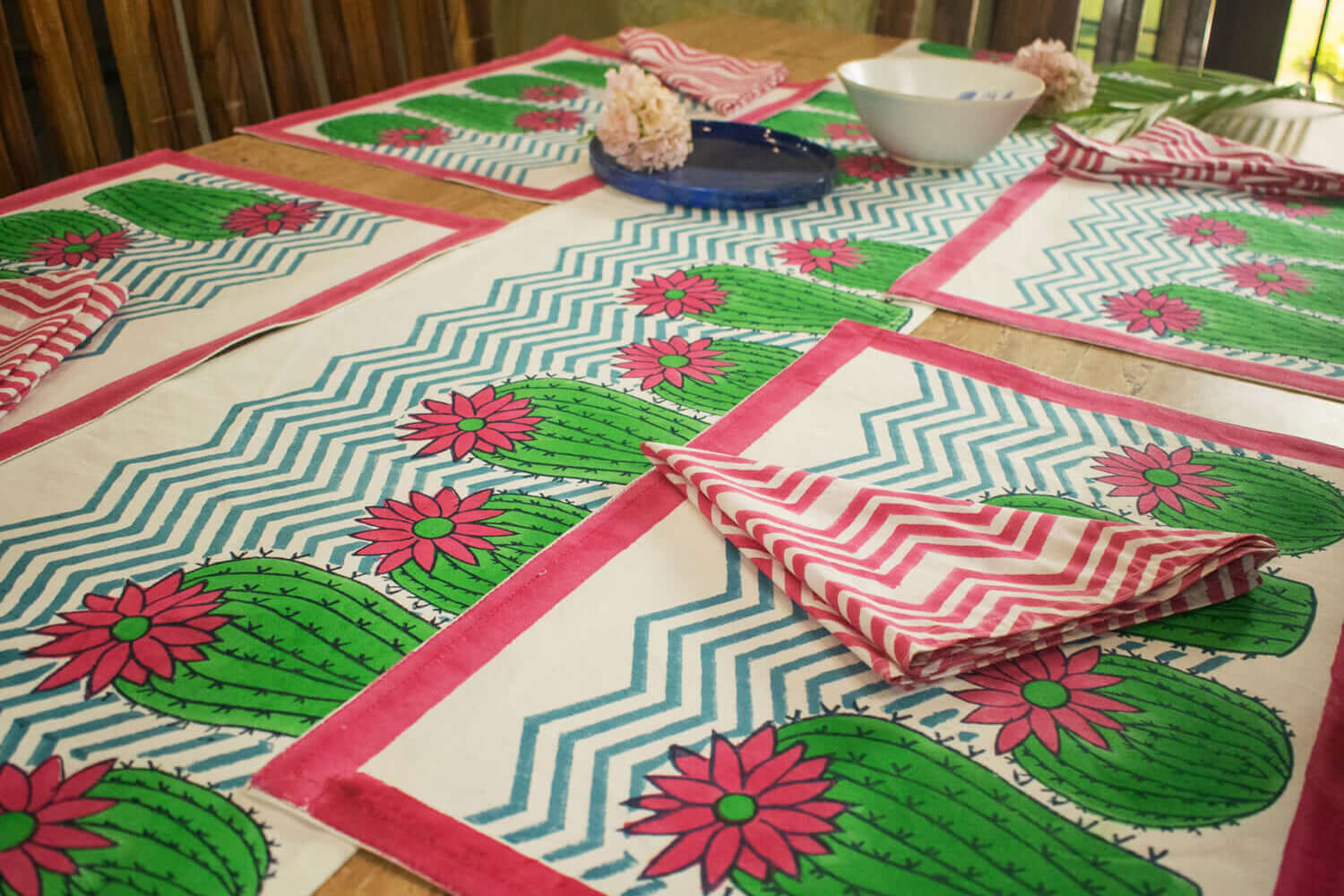 Registani Gulab- Hand block printed table linen set | Earthan