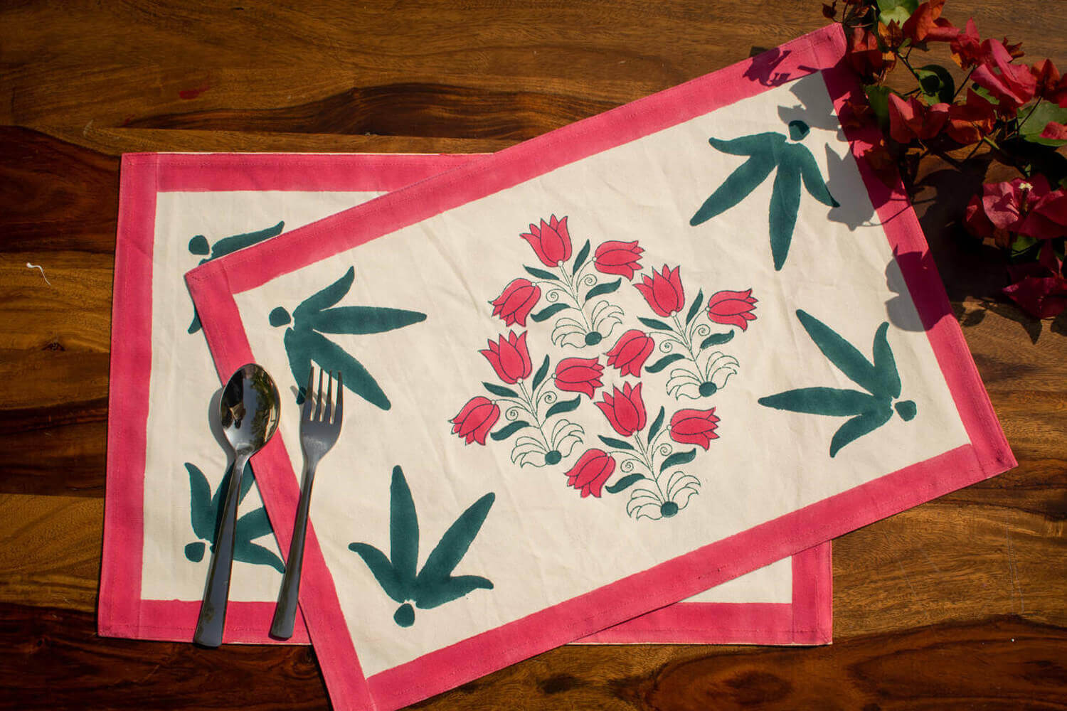 Tulip phool print hand blocked cotton canvas table mats | Earthan