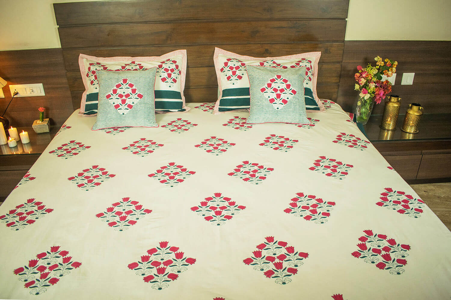 Tulip Phool - Hand block printed cotton bedsheets and pillow cases | Earthan