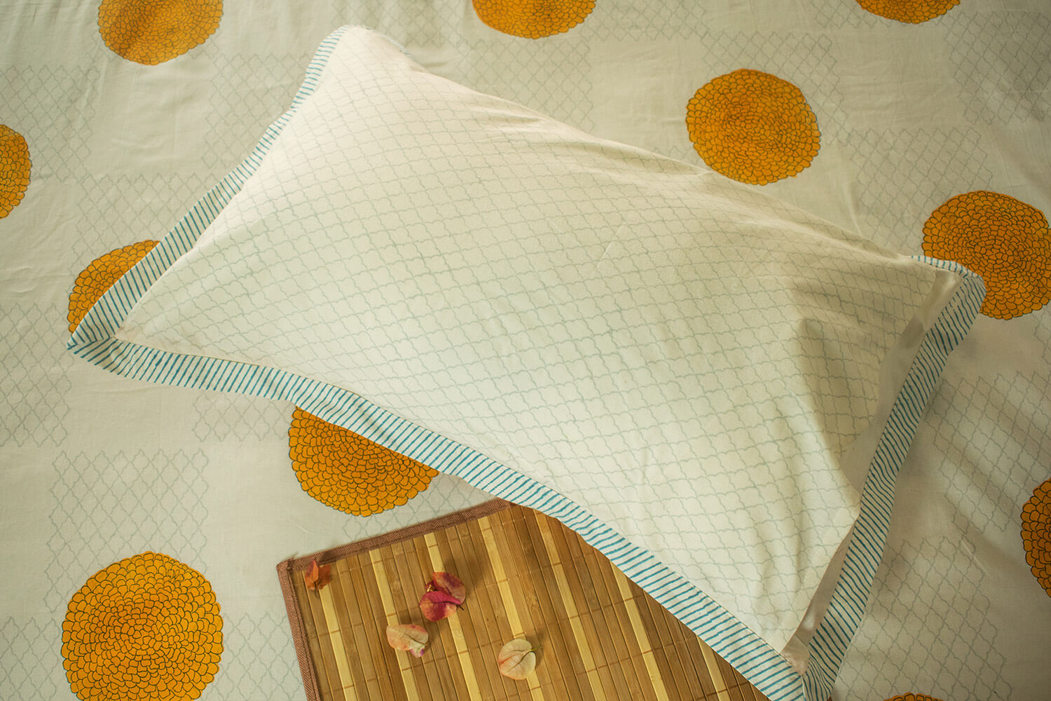 Genda Phool - Hand block printed cotton bed sheets and pillow cases | Earthan
